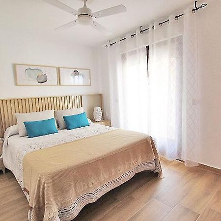 Apartamento Europa Primera Linea De Playa Guardamar Daire Guardamar del Segura Dış mekan fotoğraf