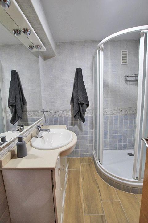 Apartamento Europa Primera Linea De Playa Guardamar Daire Guardamar del Segura Dış mekan fotoğraf