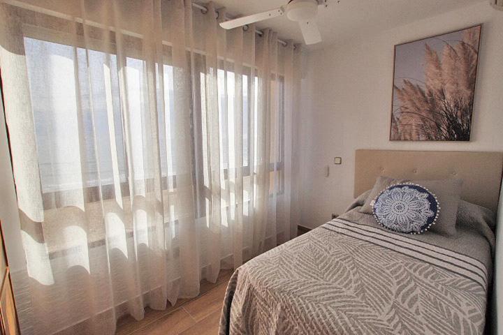 Apartamento Europa Primera Linea De Playa Guardamar Daire Guardamar del Segura Dış mekan fotoğraf